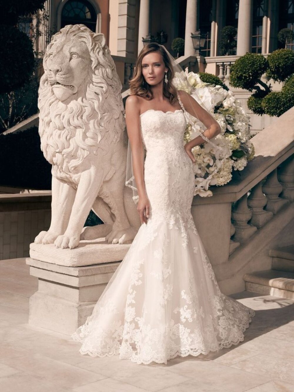 Casablanca Bridal 2163 Mermaid Wedding Dress Ivory/Champagne Size 16 Sample